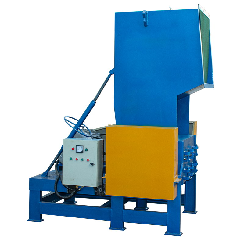 Strong vertical crusher