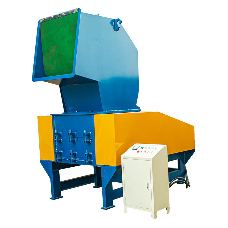 Strong vertical crusher